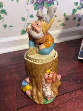 Treasure Craft Disney Snow White & The Seven Dwarfs Treat Jar Canister - Happy